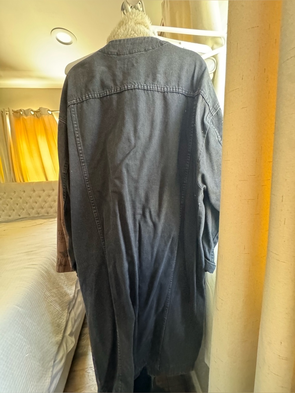 Anthropologie. Pilcro Sherpa-Collar Denim Jacket. Black denim. Sz Small. - Picture 5 of 7